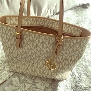 Michael Kors Tote